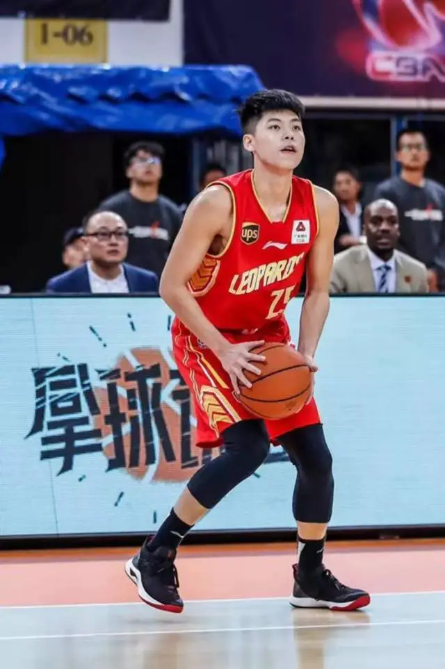 如何克服心理压力提高投篮准度_0
